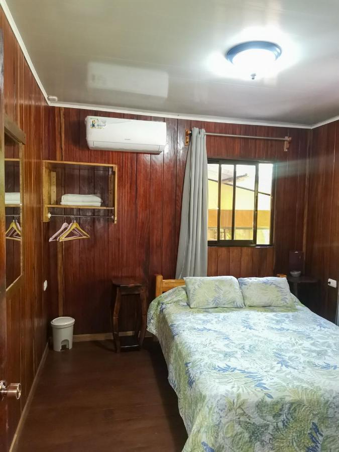 Hotel Casita Happy Feet And Tours Corcovado Drakes Bay Exterior foto